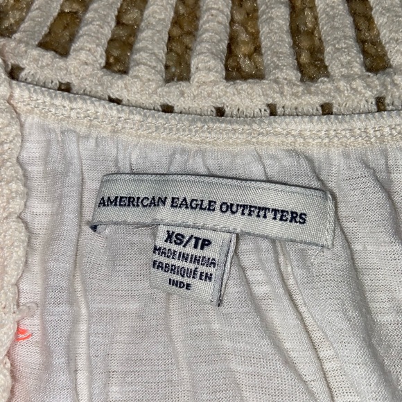 American Eagle Crochet Crop Top - Picture 2 of 3